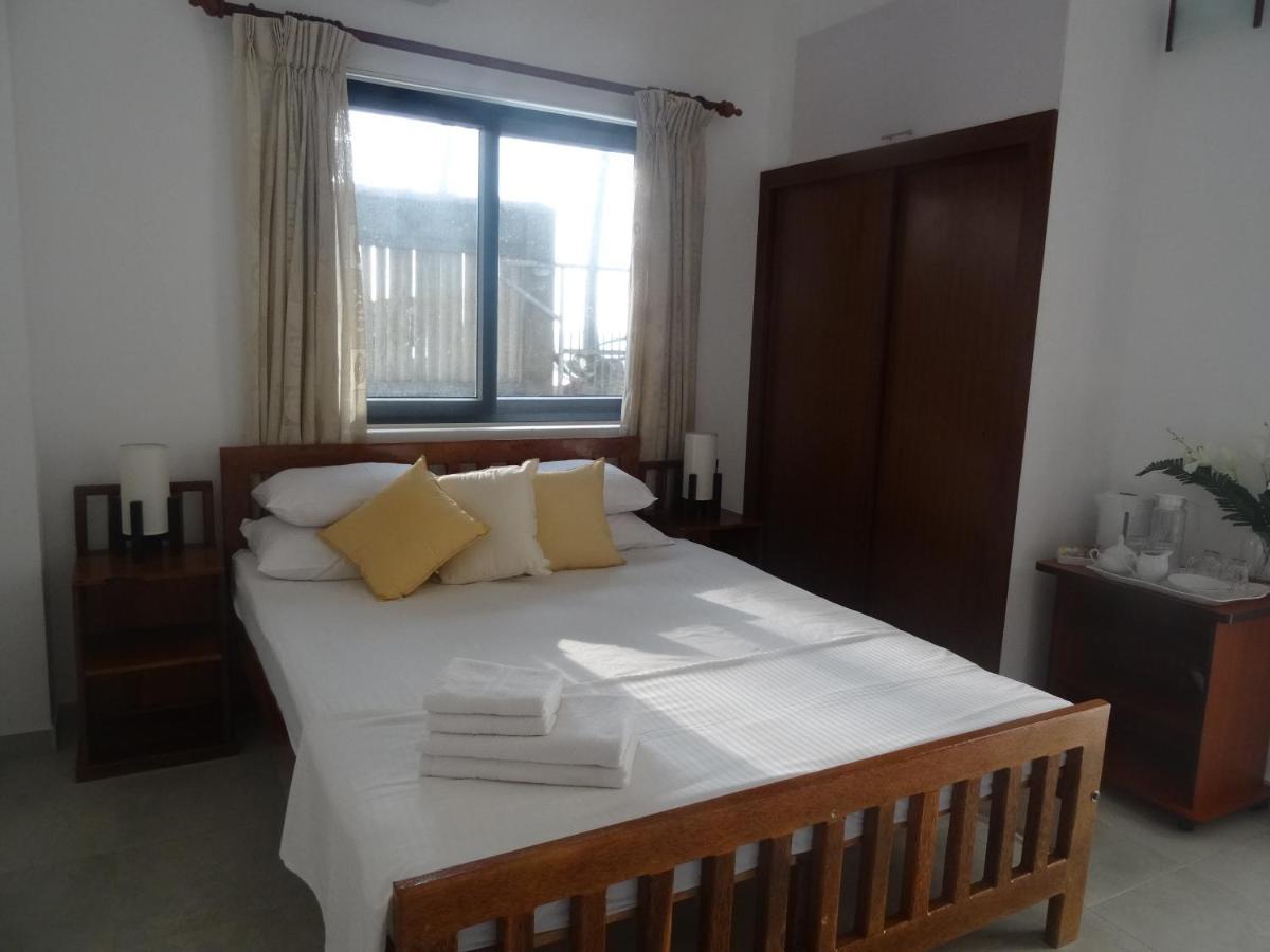 Amssler Beach Stay Kalutara Luaran gambar