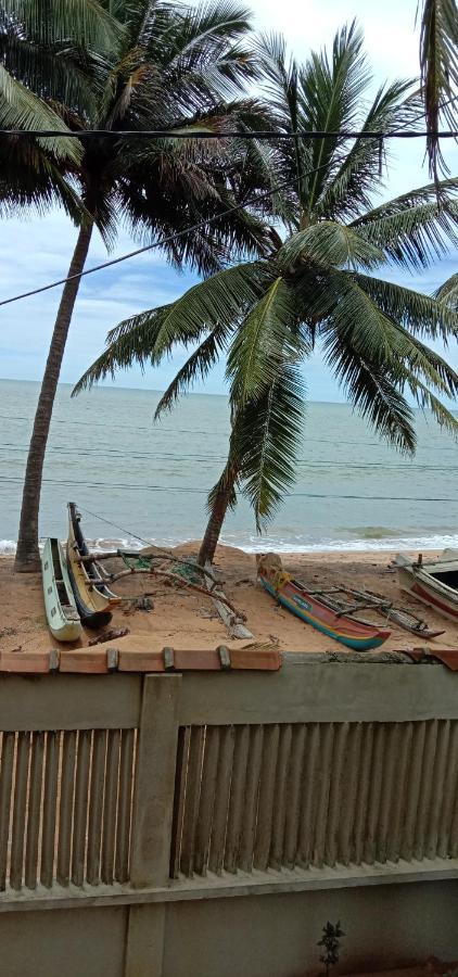 Amssler Beach Stay Kalutara Luaran gambar