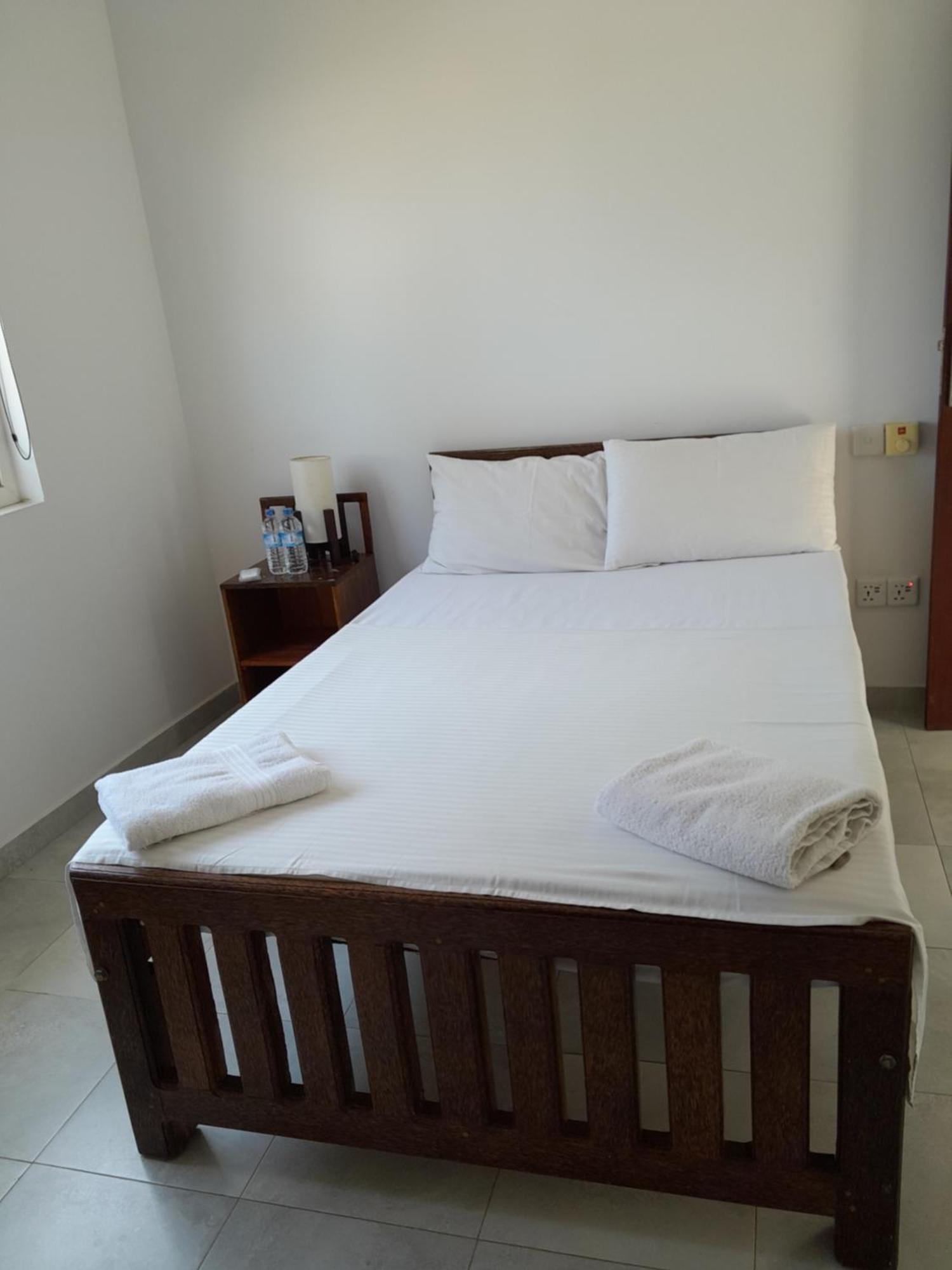 Amssler Beach Stay Kalutara Luaran gambar
