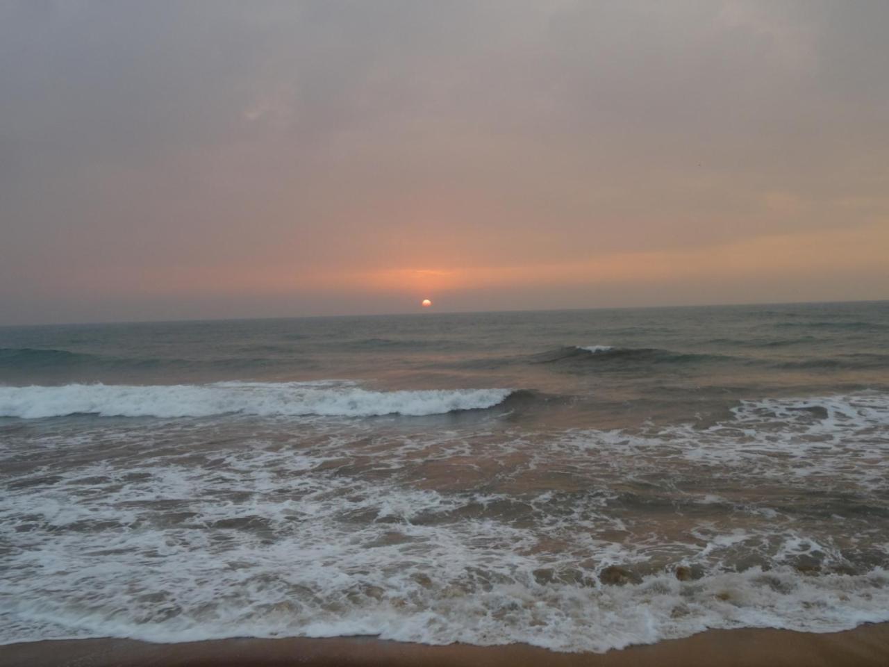 Amssler Beach Stay Kalutara Luaran gambar